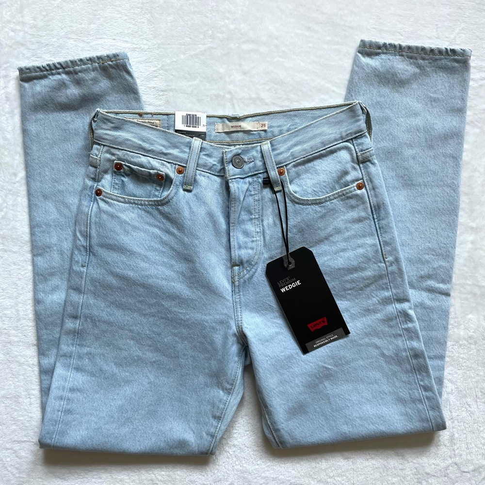 ❗️LAST CHANCE❗️ NWT Levi’s Wedgie Icon Ankle Jeans - Picture 3 of 14
